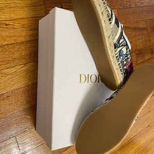 New Never worn, with full packaging including box and dust bag